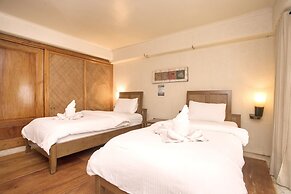 Mayumi Beach Villa