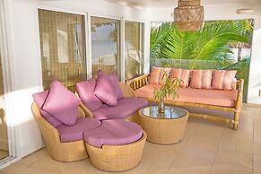 Mayumi Beach Villa