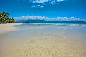 Mayumi Beach Villa
