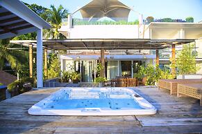 Mayumi Beach Villa