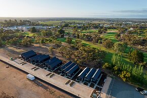 Par Five Shacks