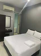 OYO 90849 Hotel Hanarilla
