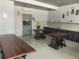 OYO 90849 Hotel Hanarilla