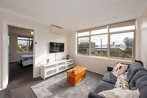 Bright & Comfortable 1BR Unit in Trendy Brunswick!