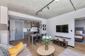Chic & Sophisticated 1BD Apartment - Sea Point