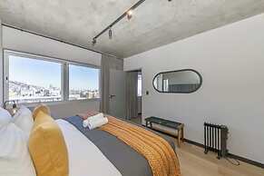 Chic & Sophisticated 1BD Apartment - Sea Point