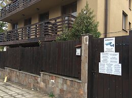 Banderitsa Apartments