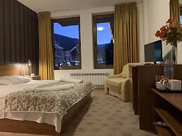 Granat Apartments