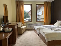 Granat Apartments
