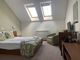Granat Apartments