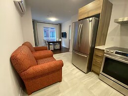 2001 Av. Beaconsfield