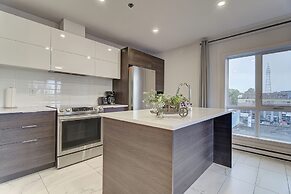 2001 Av. Beaconsfield