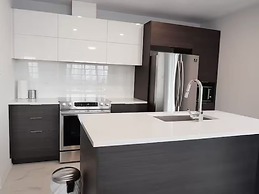 2001 Av. Beaconsfield