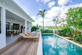 Villa L at Seseh