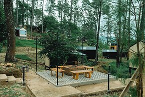 Bobocabin Pacet