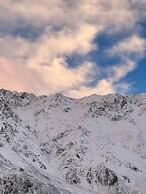 Hotel Axien Kazbegi