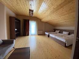 Hotel Axien Kazbegi