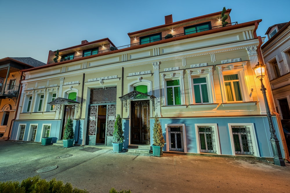 MIT HOTEL