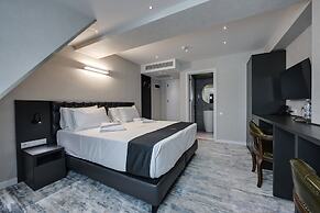 MIT HOTEL