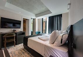 MIT HOTEL