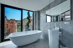 MIT HOTEL