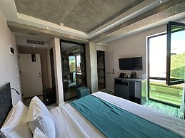 MIT HOTEL
