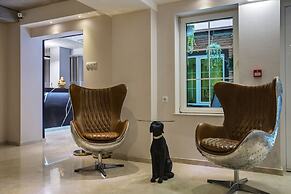 MIT HOTEL