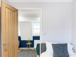 Relaxing 2BR Haven in Bishop's Stortford