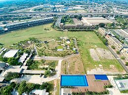 Spacious And Homey 1Br Vasanta Innopark Apartment