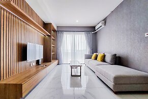 Comfort And Spacious 3Br At Sky House Bsd Apartment