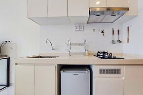 Fully Furnished With Cozy Studio Sky House Bsd Apartment