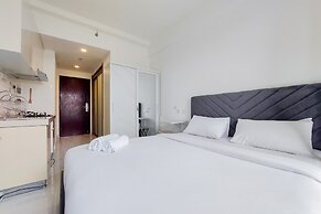 Fully Furnished With Cozy Studio Sky House Bsd Apartment