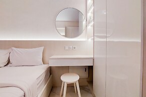 Comfy Designed And Modern Studio At Sky House Bsd Apartment