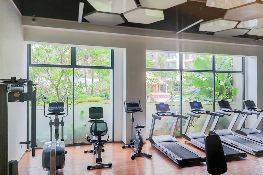 Warm And Nice Studio Room Sky House Bsd Apartment