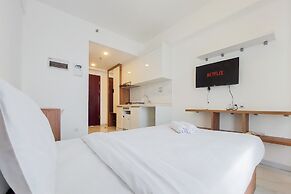 New And Comfy Studio Sky House Alam Sutera Apartment
