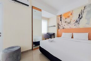Homey And Comfort Studio Apartment At B Residence