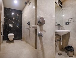 Hotel Holiday
