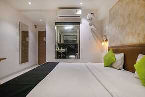 Hotel Holiday
