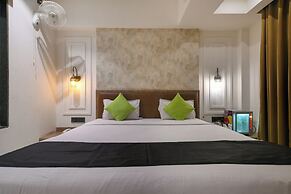 Hotel Holiday