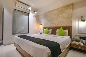 Hotel Holiday
