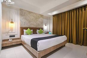 Hotel Holiday