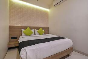 Hotel Holiday