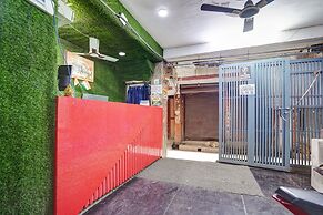 Hotel Twamev Couple Friendly Laxmi Nagar