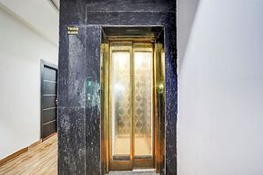 Hotel Twamev Couple Friendly Laxmi Nagar