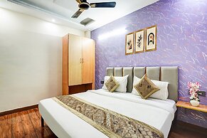 Hotel Twamev Couple Friendly Laxmi Nagar
