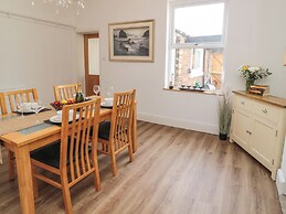 18 Acklington Road