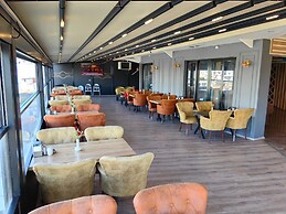 SiVAS LEON OTEL