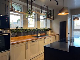 Glencoe House