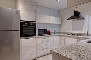 Vesta - Luxury Apt - 2Br - Cfc XII