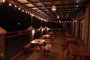 Hotel De Purang